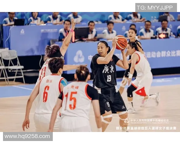 广东宏远取得连胜高光时刻，强势领衔CBA积分榜，篮球巨人再次崛起!