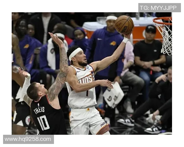 太阳客场力克快船，系列赛晋级总决赛——耀眼之星再现辉煌